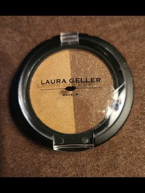 LAURA GELLER Duo Eyeshadow CARAMEL LATTE .12 oz / 3.4 g